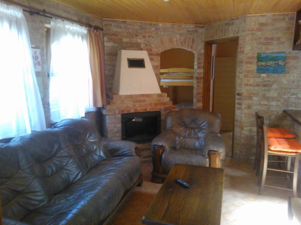 Mediterran Apartmanhaz Szántód エクステリア 写真