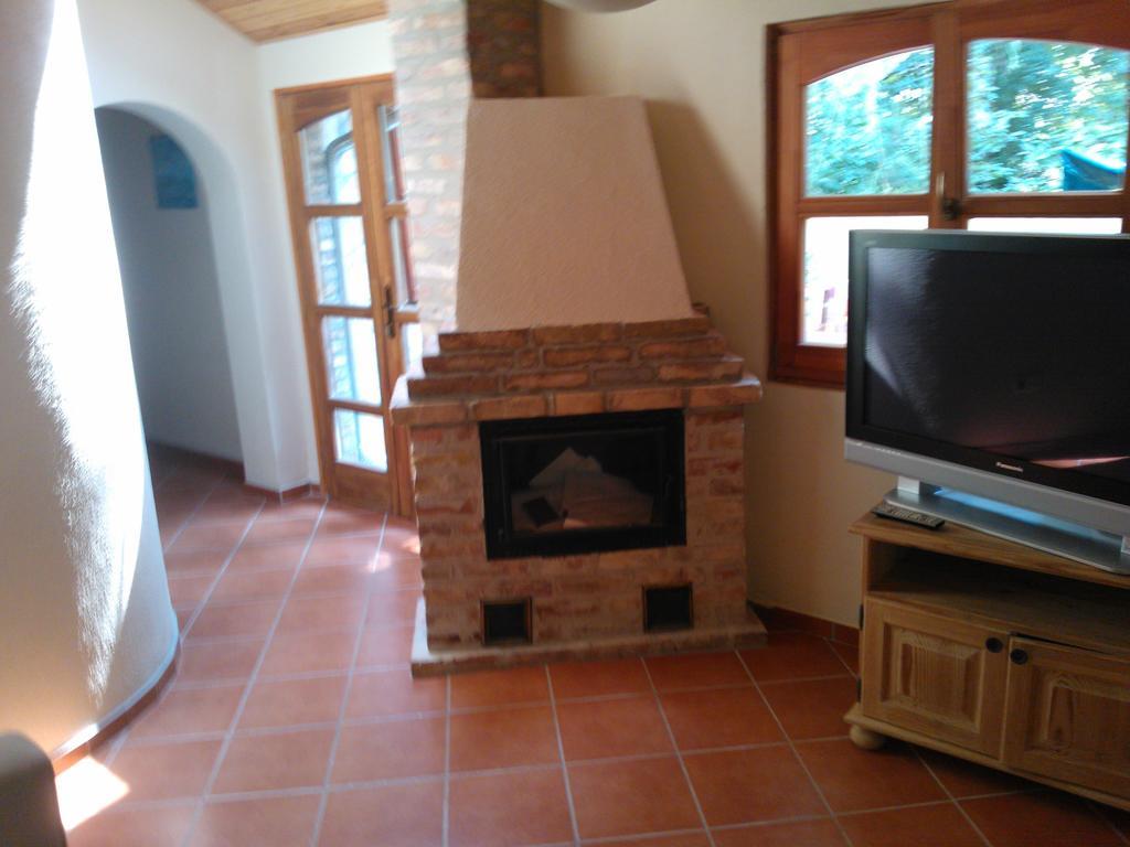 Mediterran Apartmanhaz Szántód エクステリア 写真